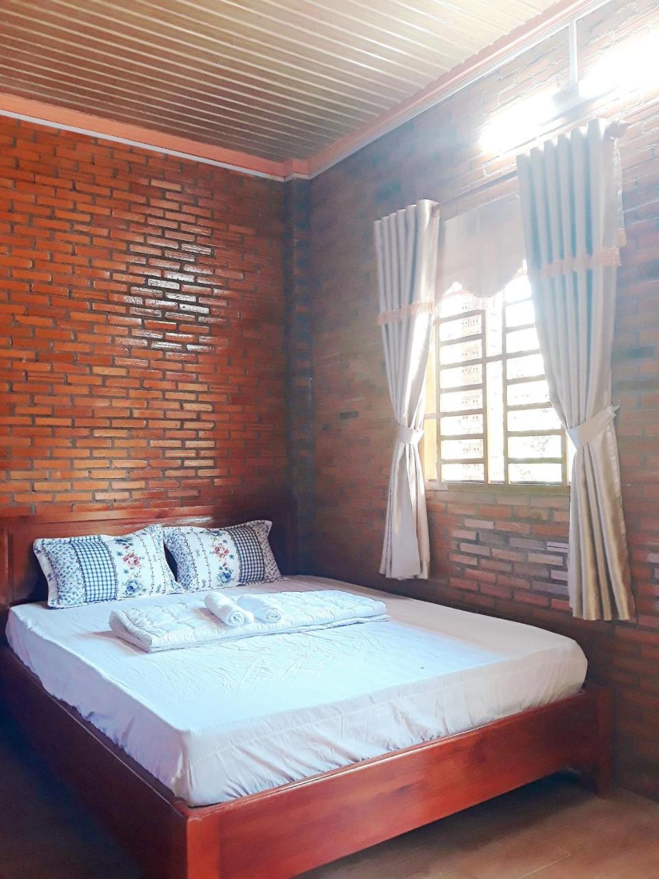 Cat Tien Farmer Lodge Quan Tom Bagian luar foto